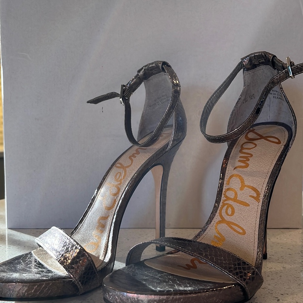 Size 8.5 Sam Edelman pumps